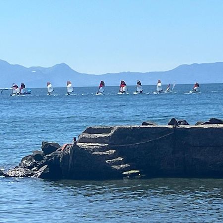 La Casetta Con La Spiaggia 那不勒斯 外观 照片